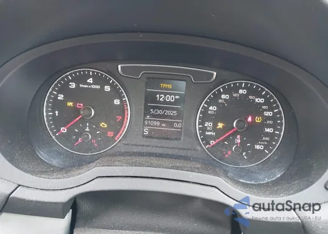 2017 Audi Q3 2.0T Premium из США, поврежденный, VIN WA1HCCFSXHR016079